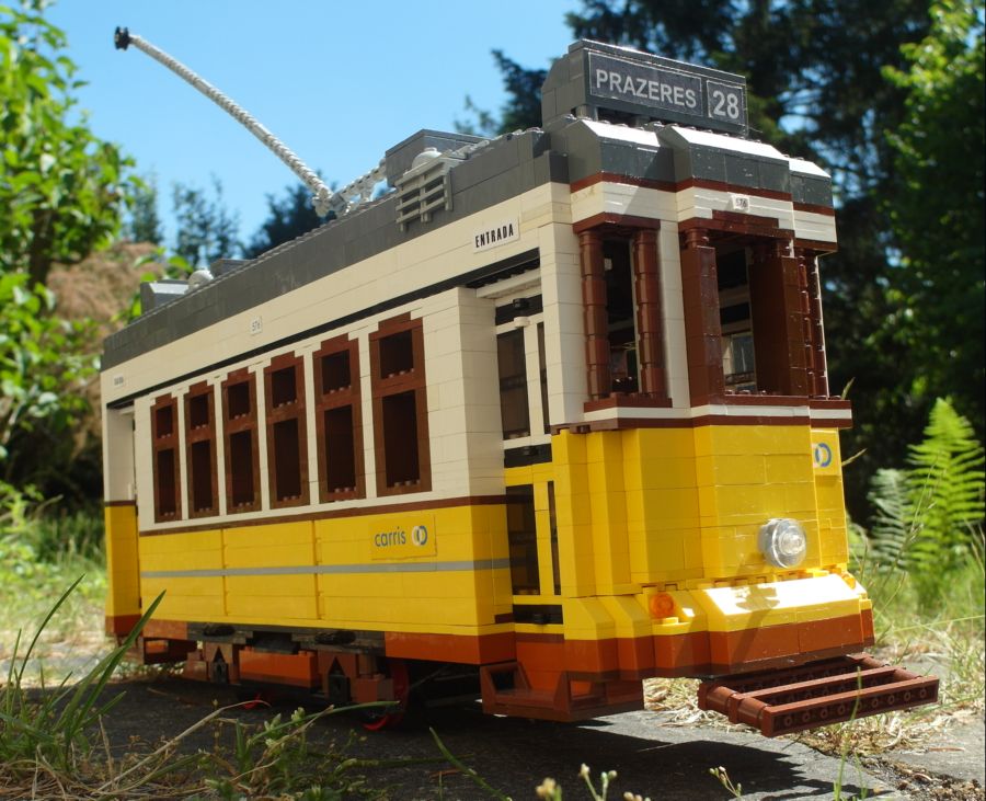 01_Lisboa_Tram_28_ML.JPG