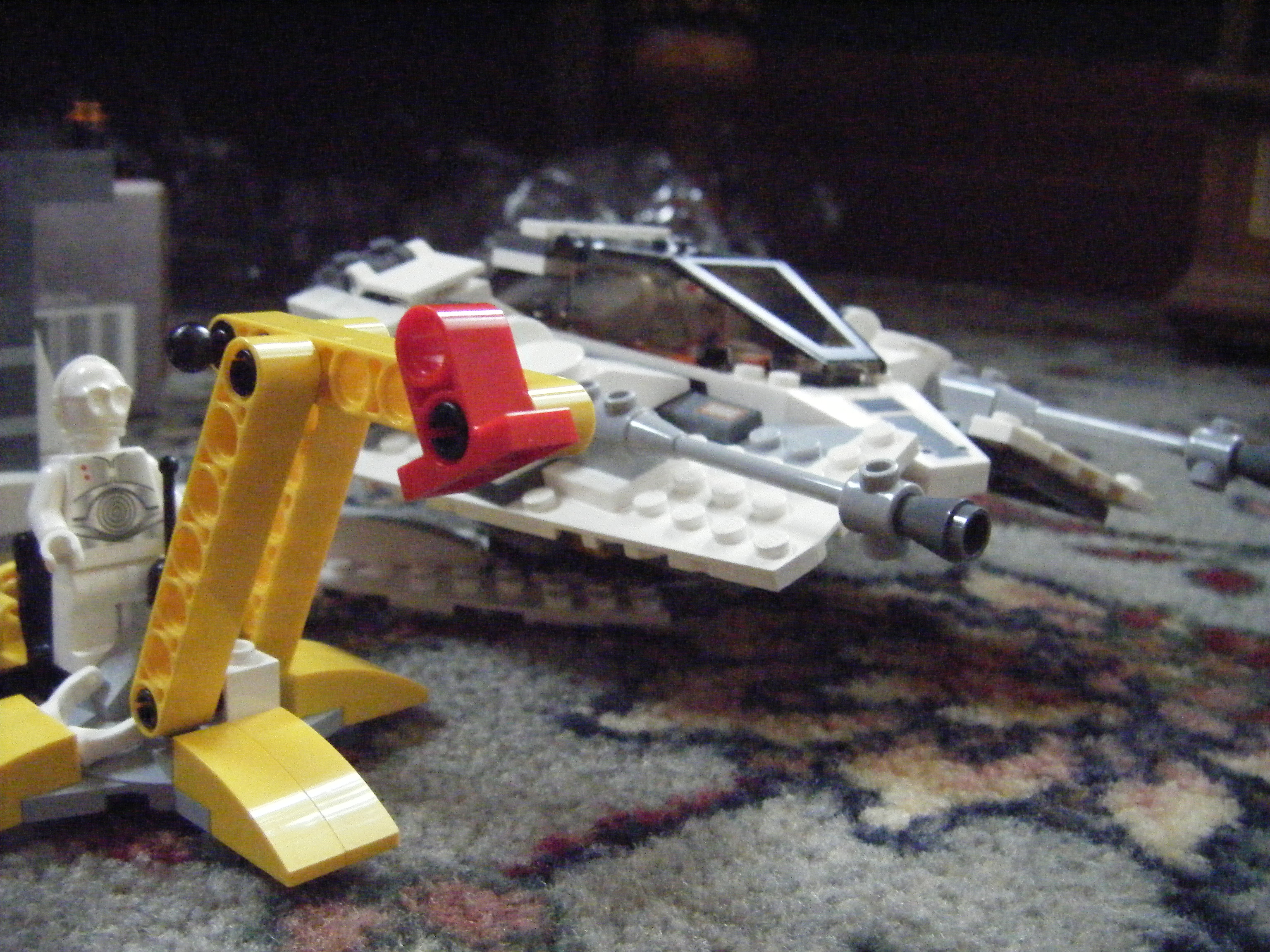 snowspeeder_closeup.jpg