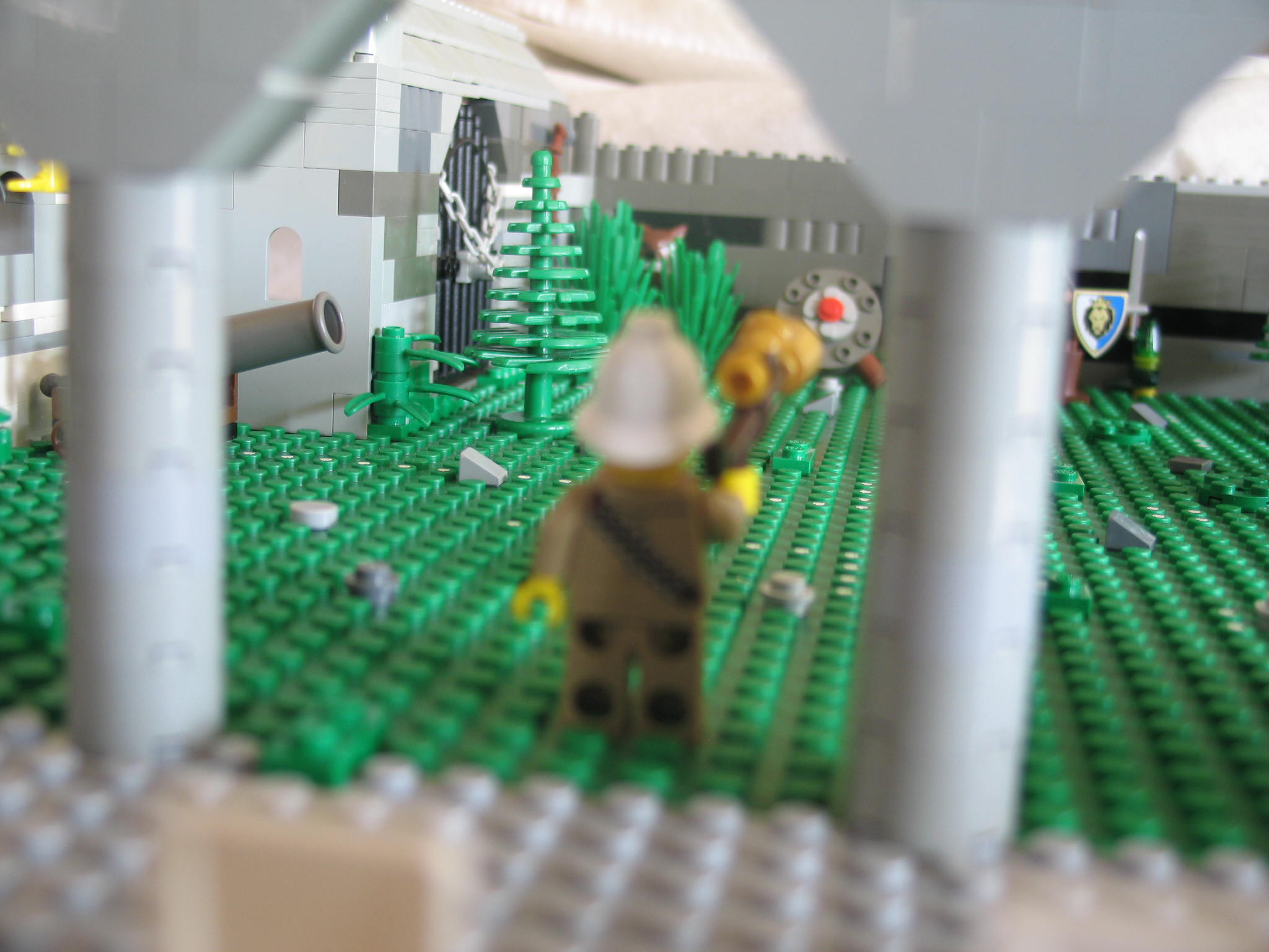castle_under_attack_912.jpg