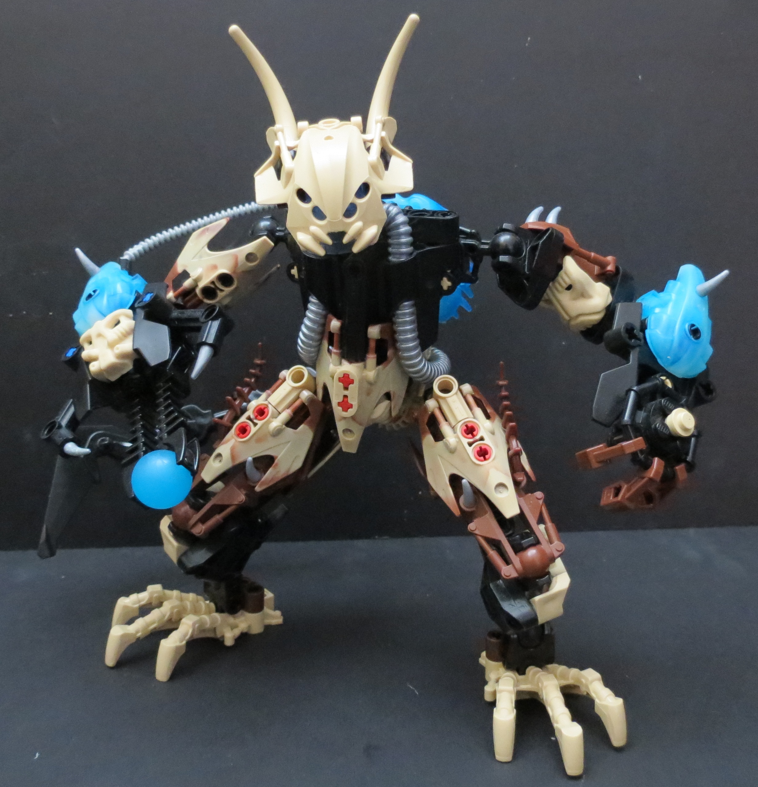 btd27_bonecrusher_01.jpg