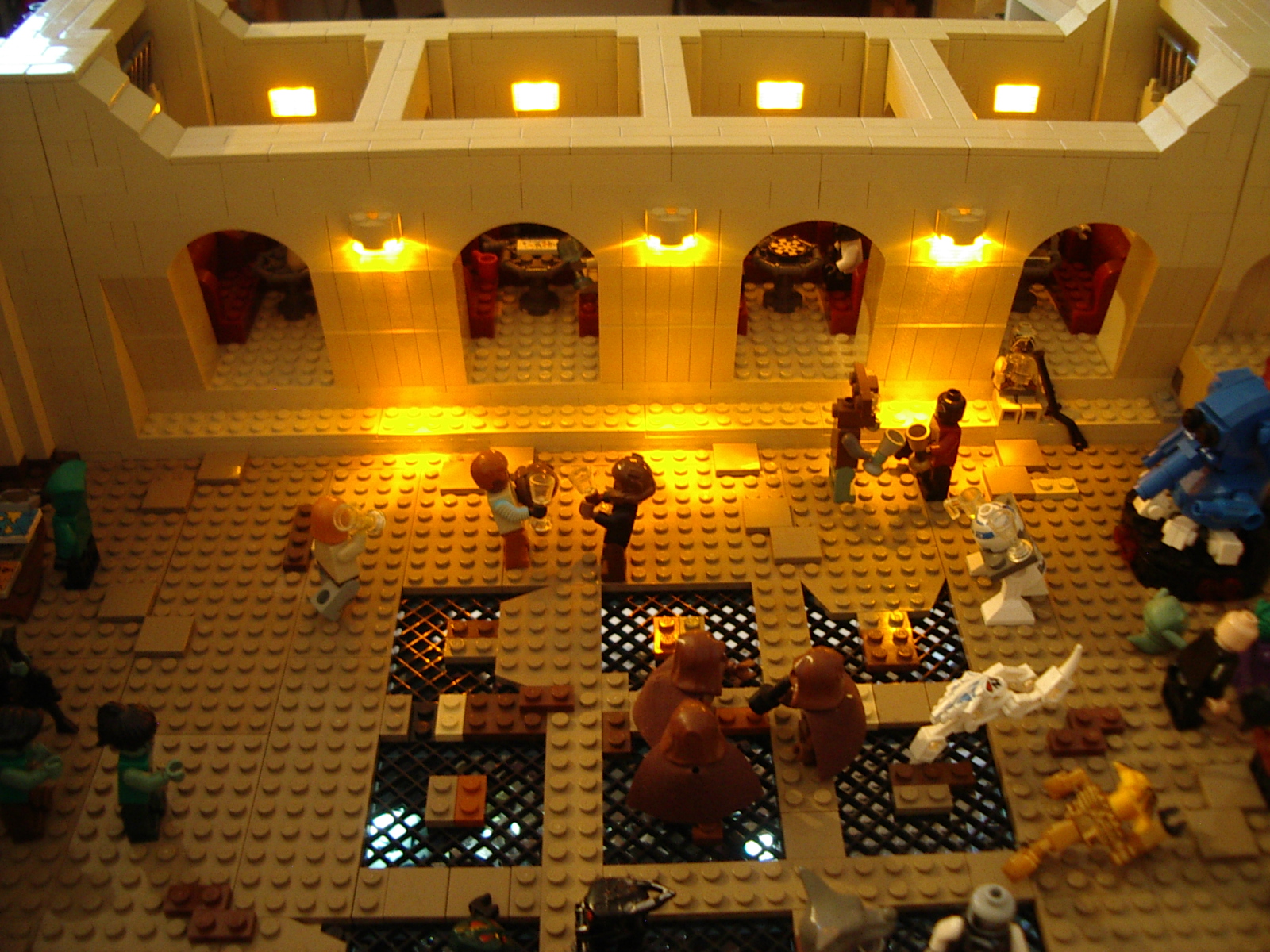 19_throneroom03.jpg
