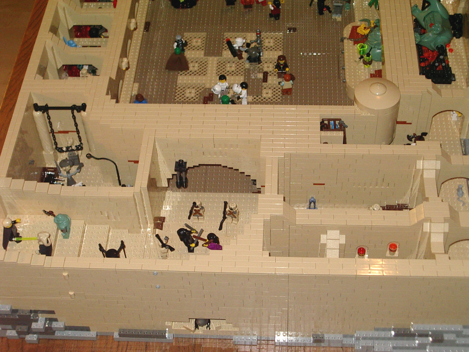 05_jabbas_palace_sideview2.jpg