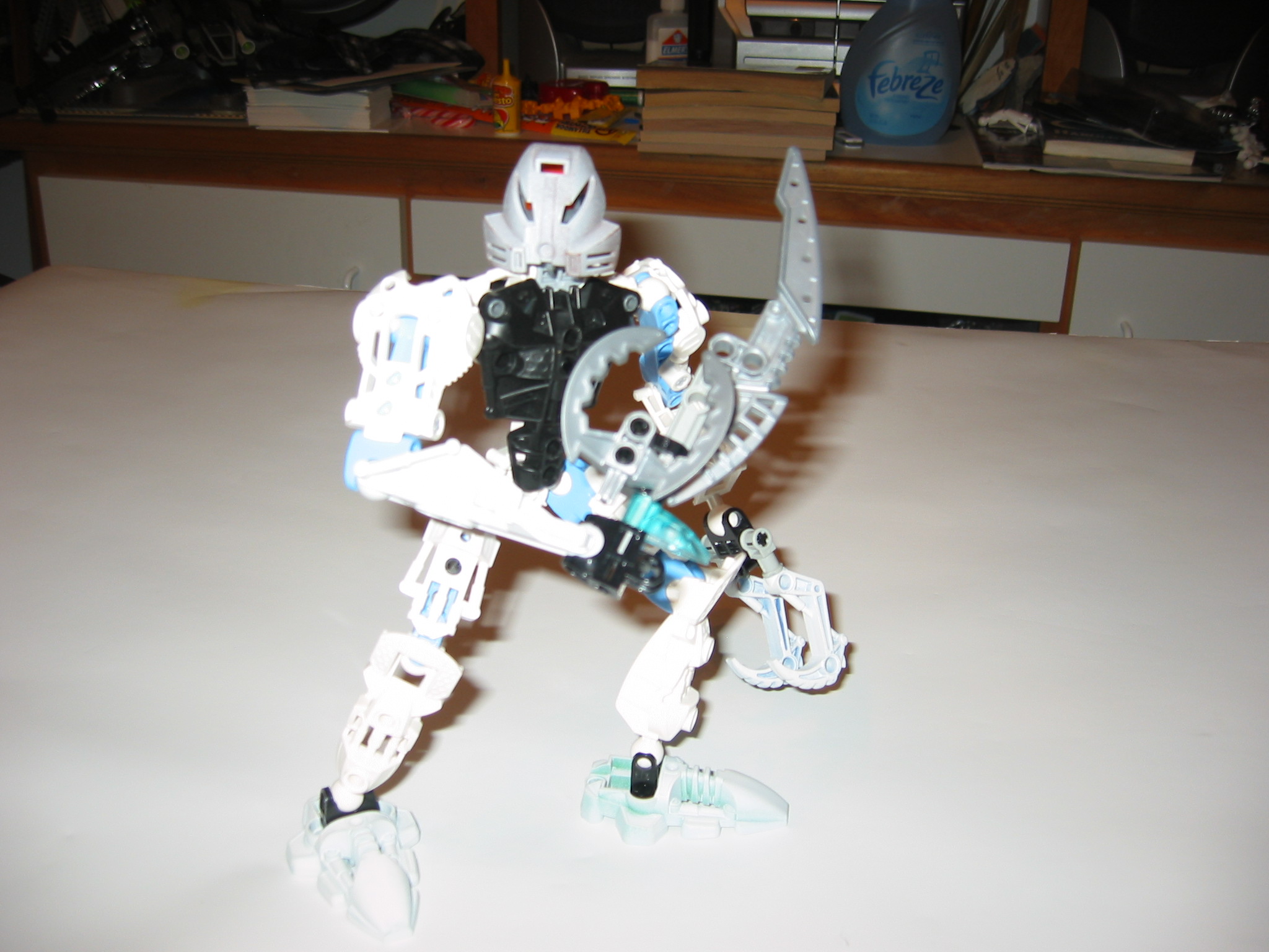 bionicle_mocs_pride_of_toa_021.jpg