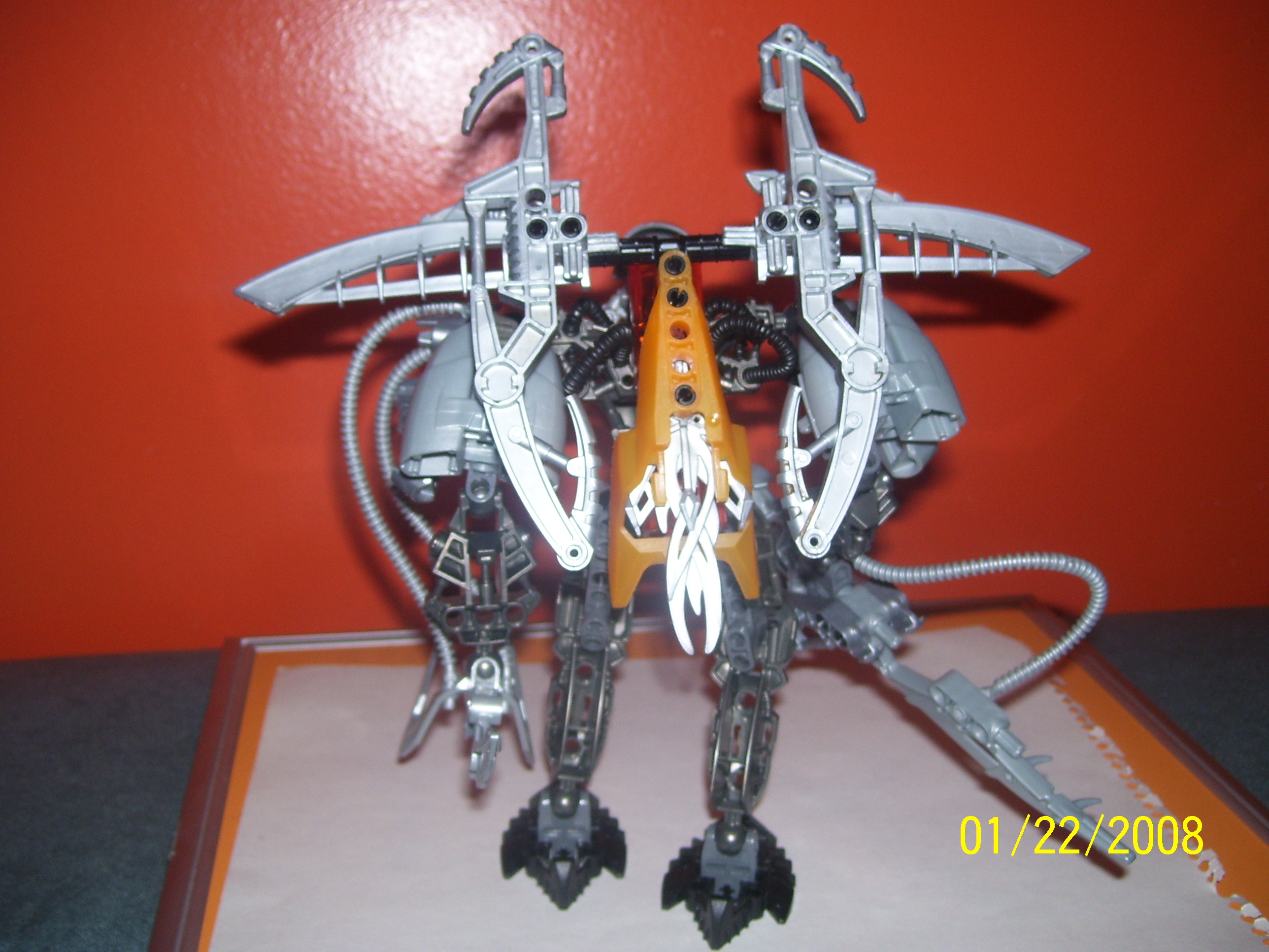 toa_silon_back_with_jetpack.jpg