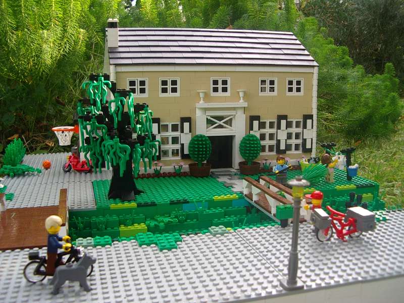 01canalhouse.jpg