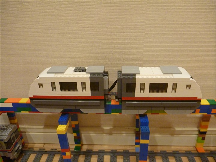 monorail_3.jpg