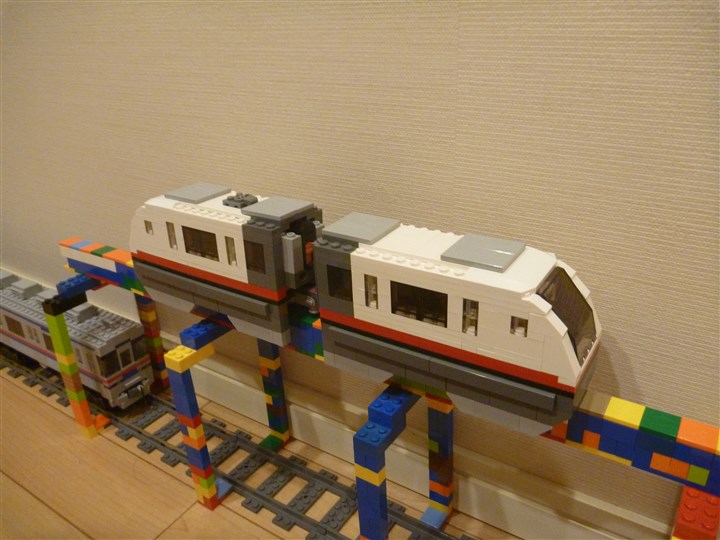 monorail_4.jpg