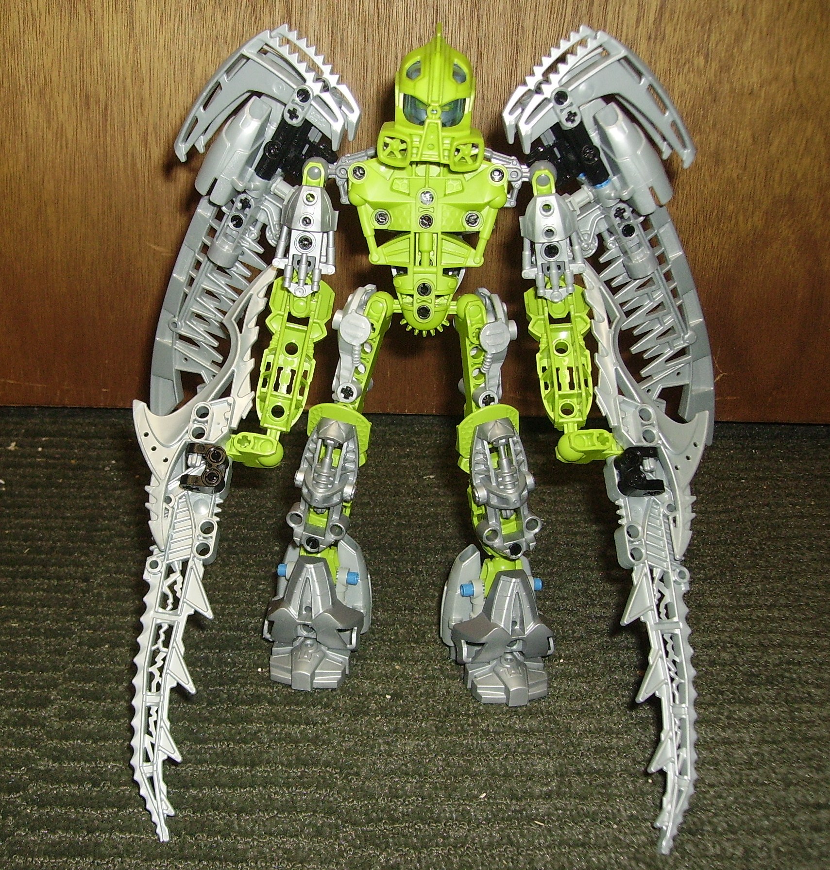 toa_lewa_front.jpg