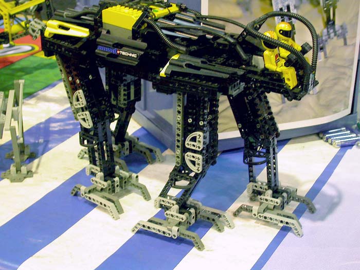 2004_rcx_gorilla.jpg