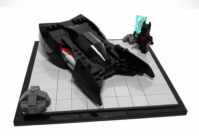 batman_beyond_batmobile.jpg