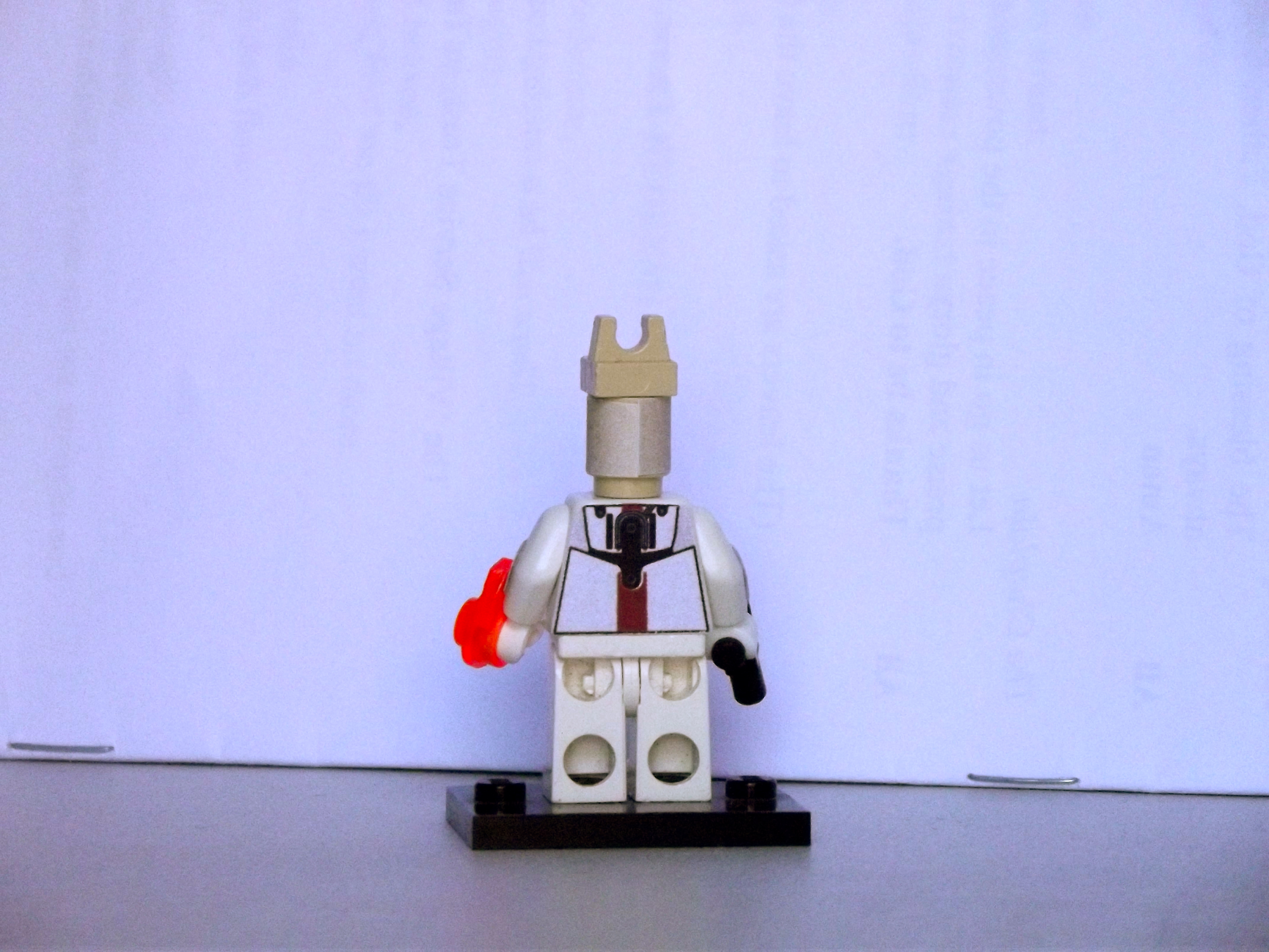mordin_minifig3.jpg