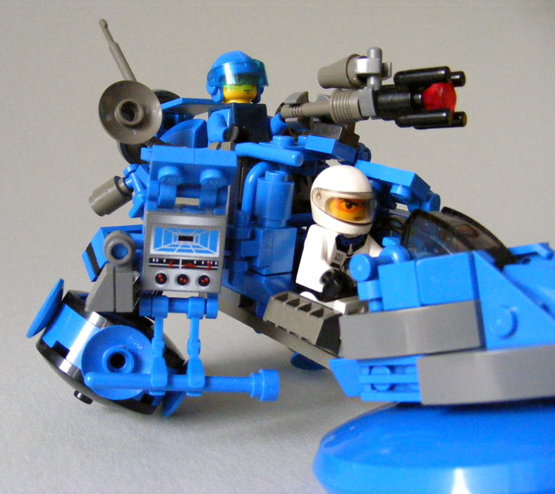 blue-hoverbike_s09.jpg