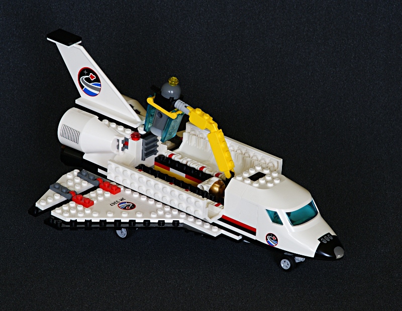 a16_3367_space_shuttle.jpg
