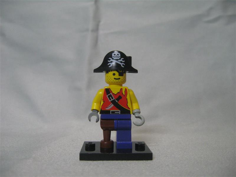 01_lu-capt-jack-knife-mln.jpg