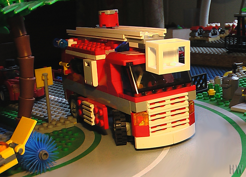 fire_truck_with_steering_system_1a.jpg