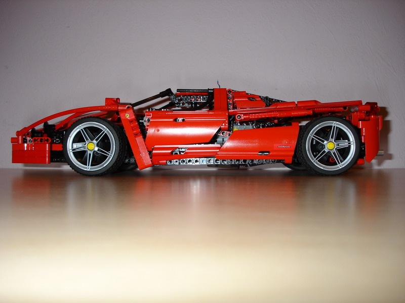 ferrari_enzo_lego.jpg