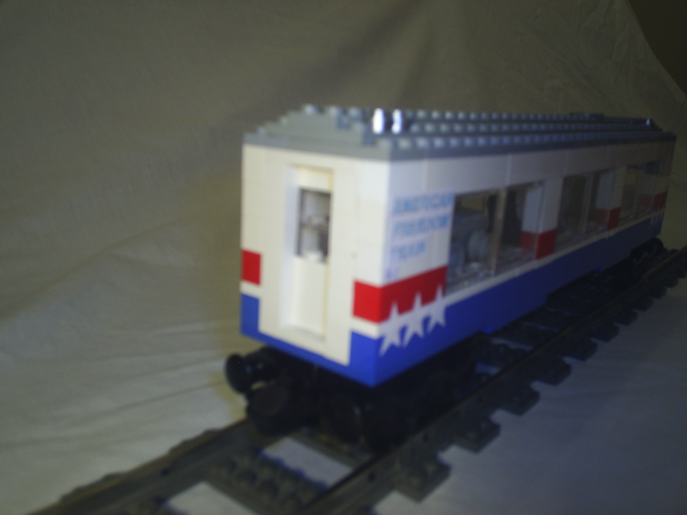 train_044.jpg
