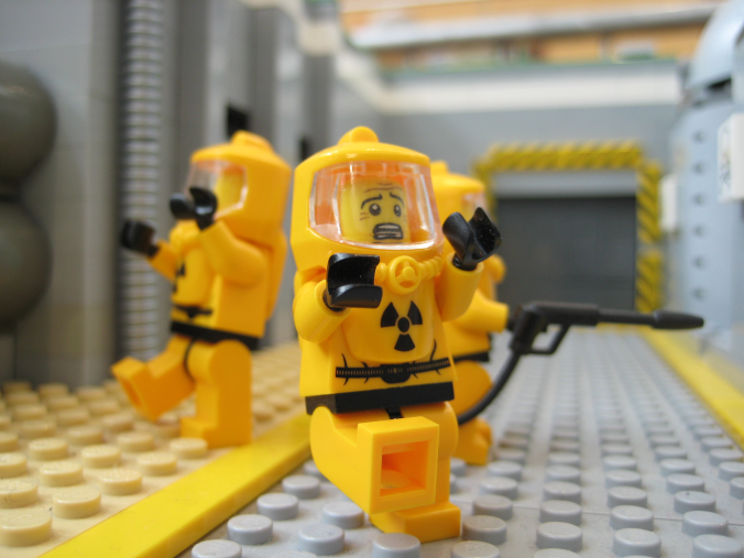 lego-nuclear-power-plant-0813-004.png