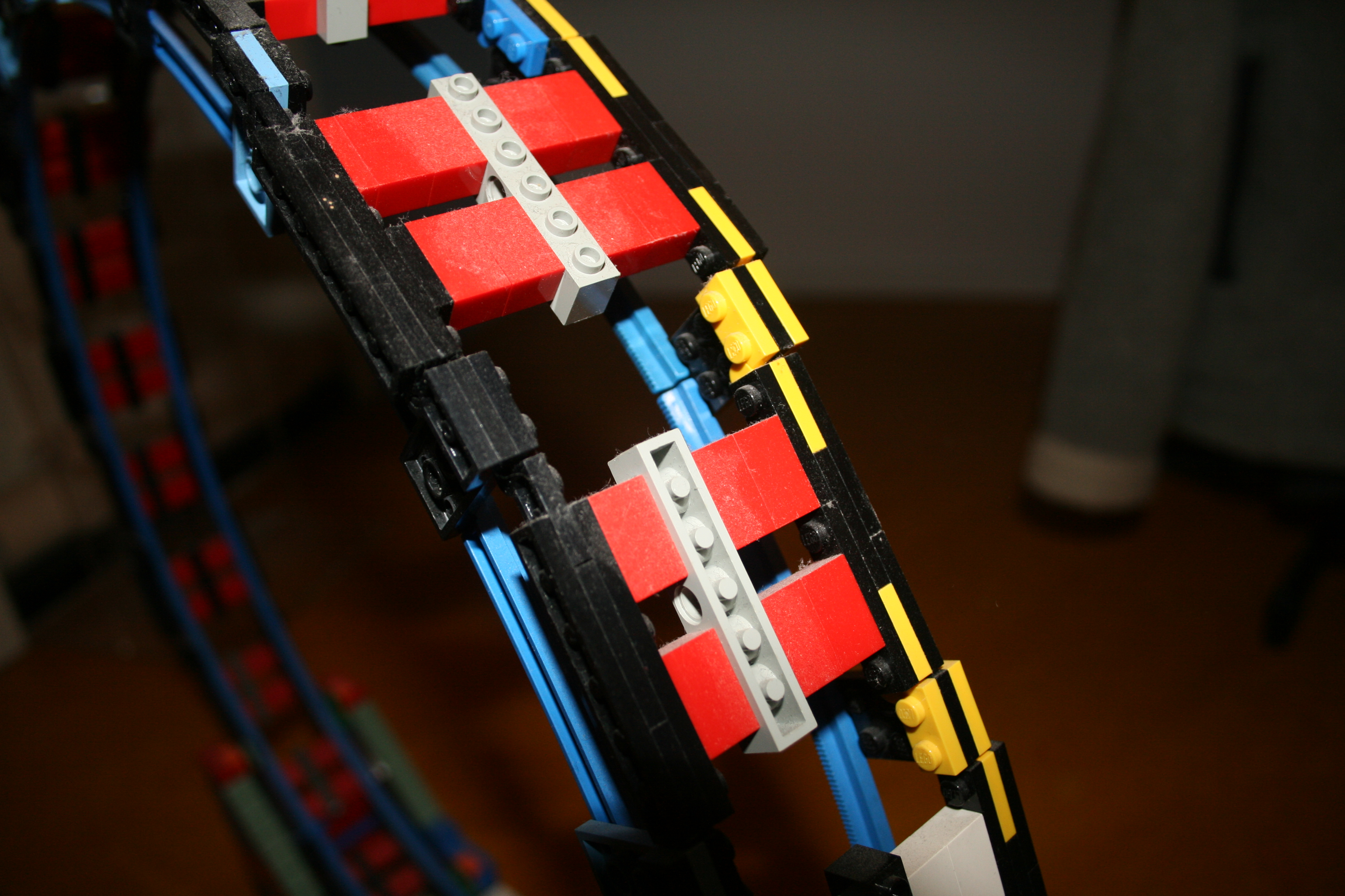looping_lego_006.jpg