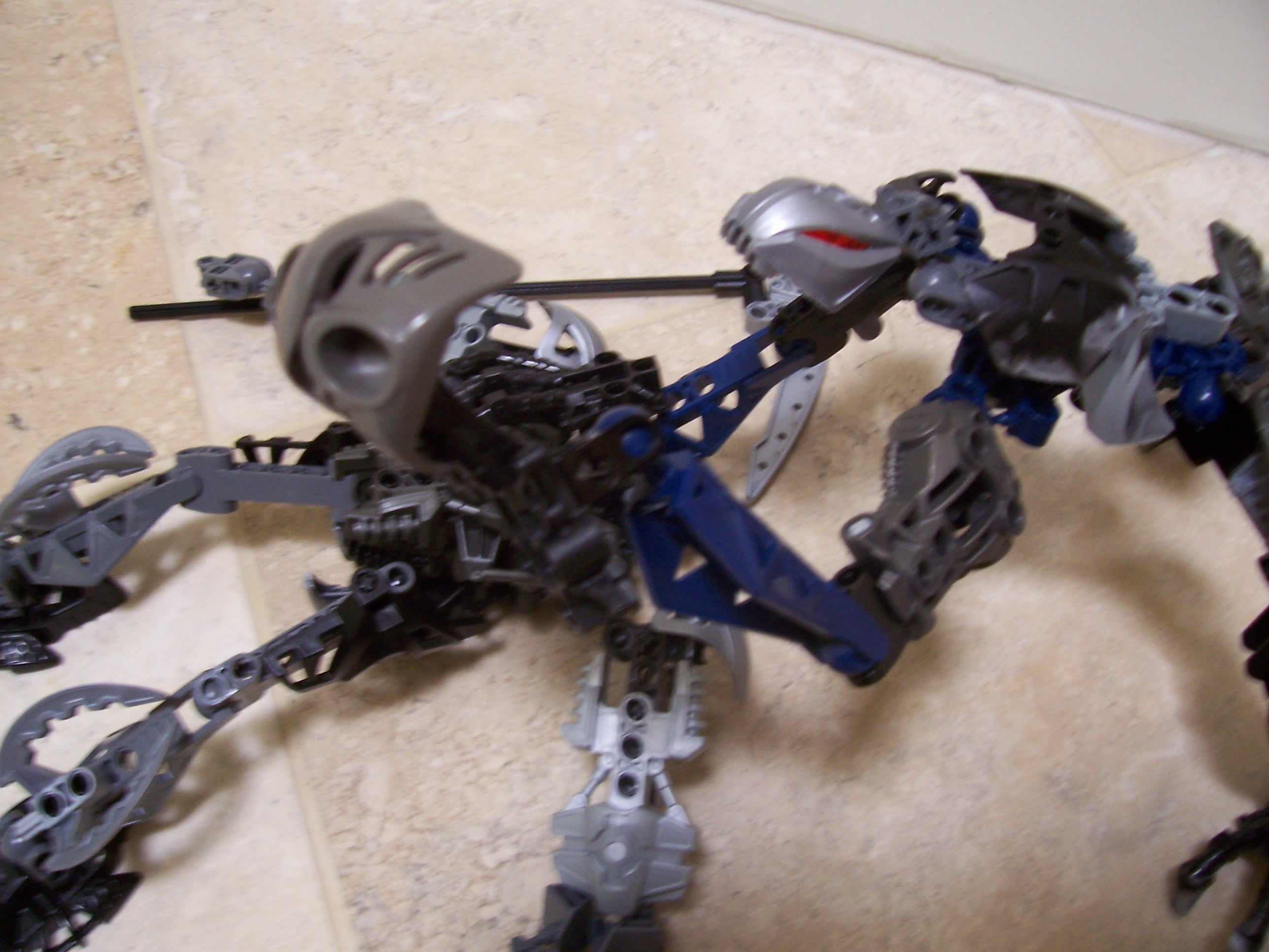 bionicle_war_of_xenta_nui_006.jpg