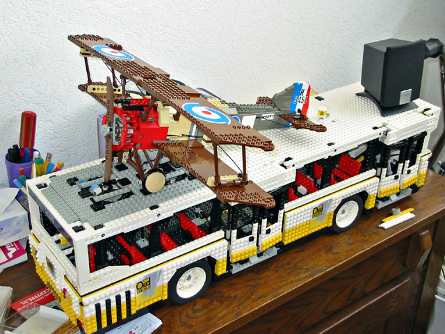 ximg_5314-airplane-with-bus.jpg