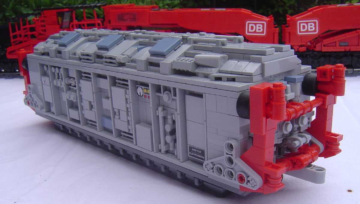 uaai_839_136.jpg