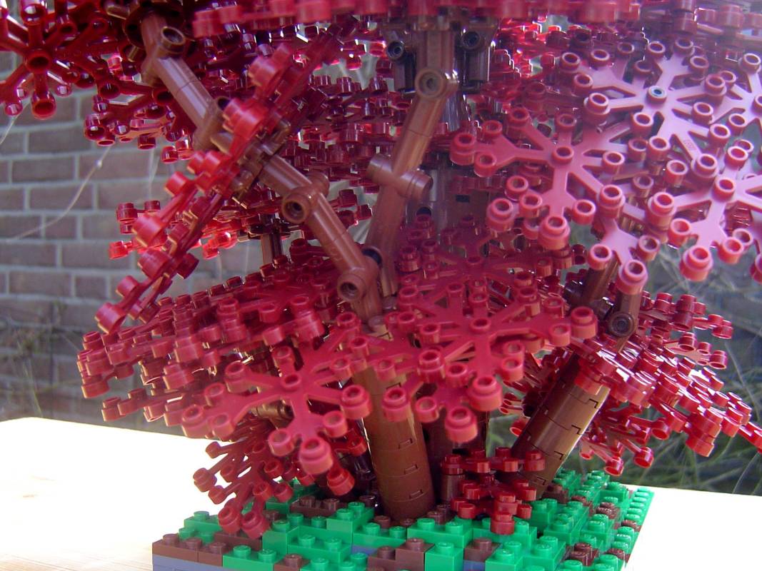 red_technical_tree_1_02.jpg