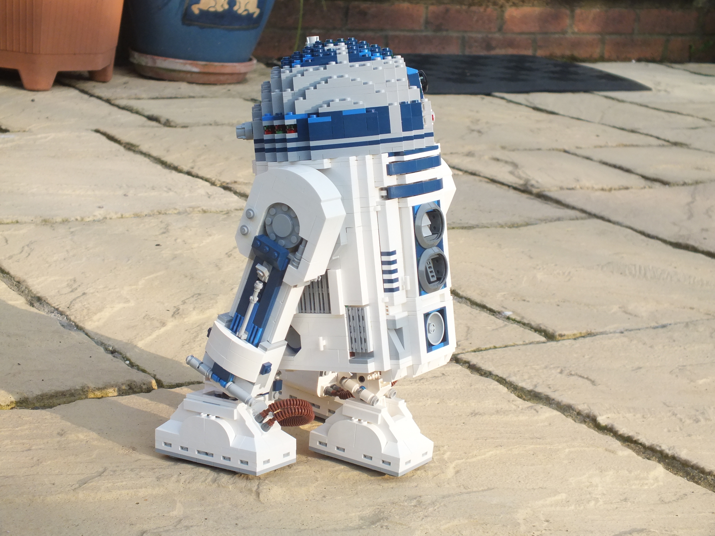 r2d2_005.jpg
