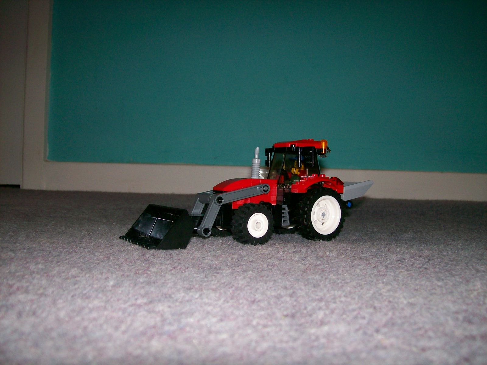 tractor02.jpg