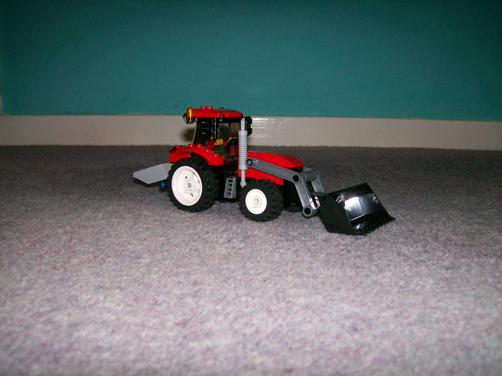 tractor04.jpg