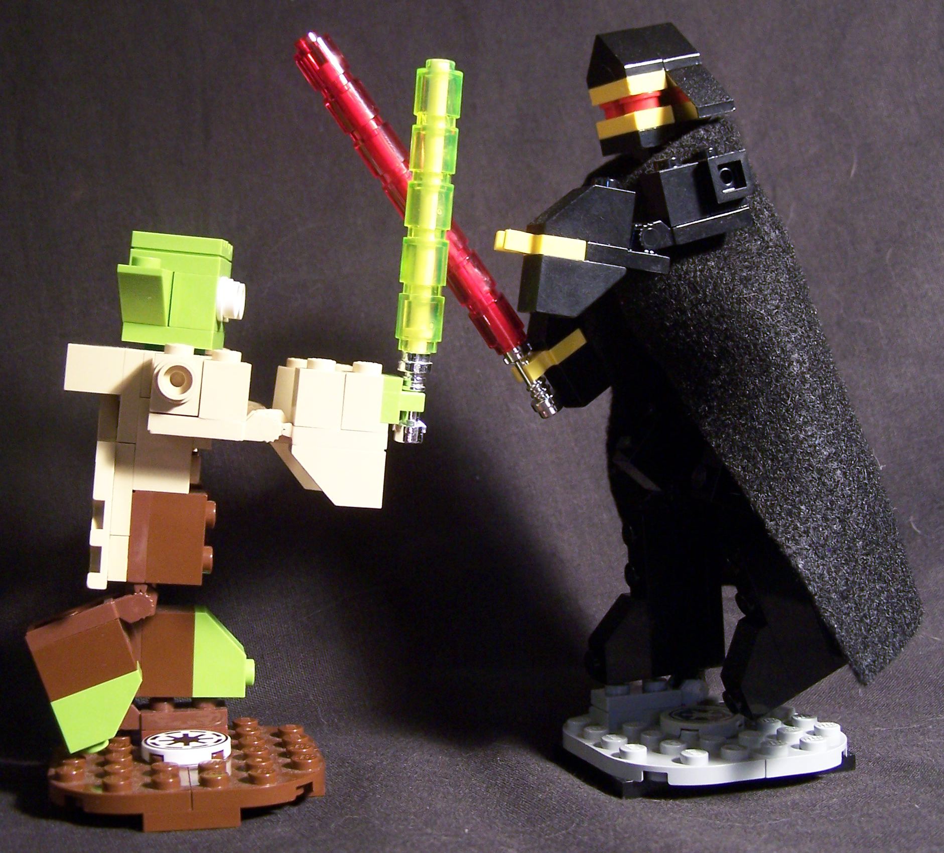 yoda_vs_sidious.jpg