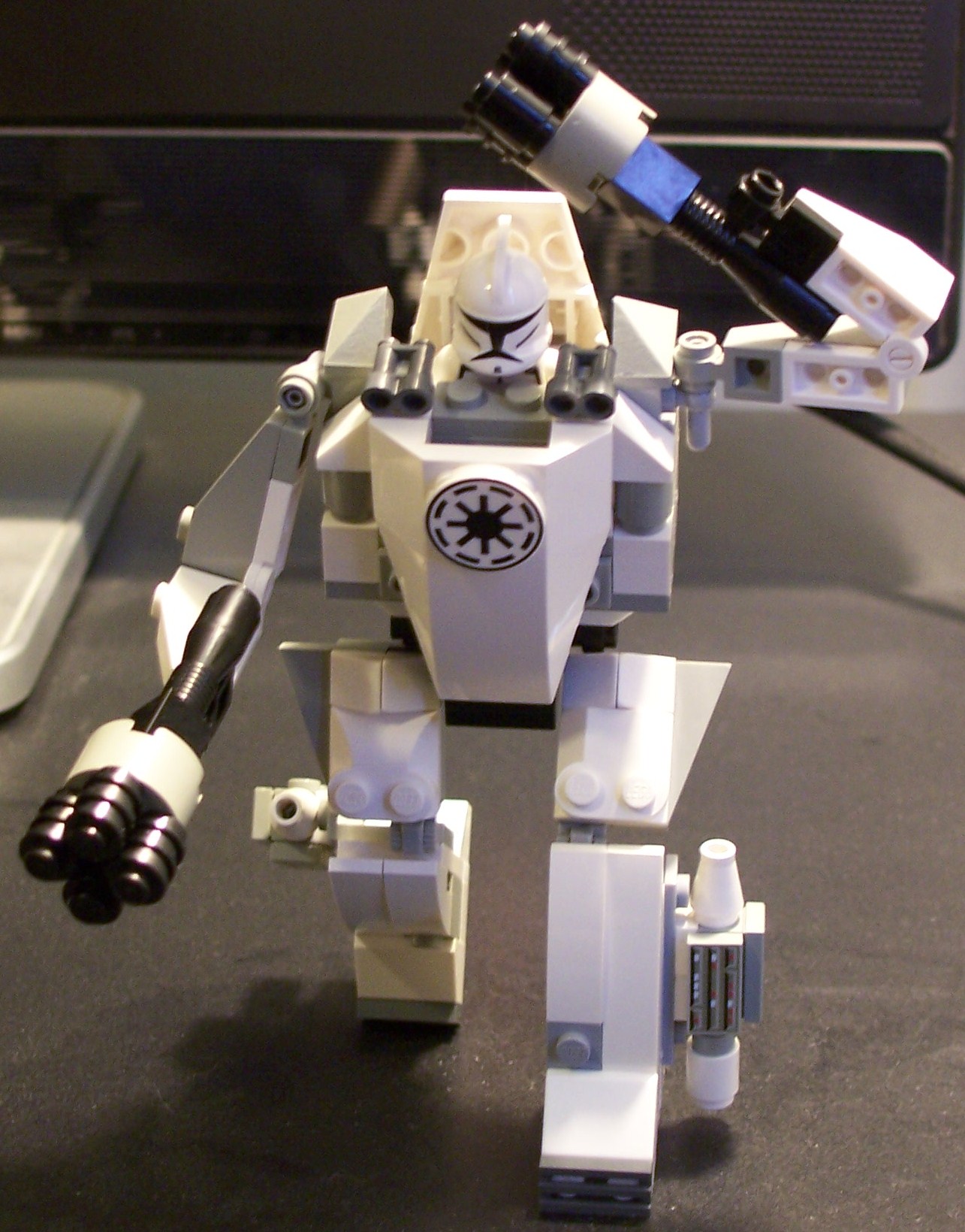 clone_battle_suit1.jpg