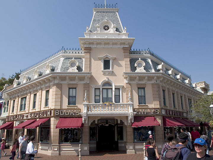 mar04-emporium-mid.jpg