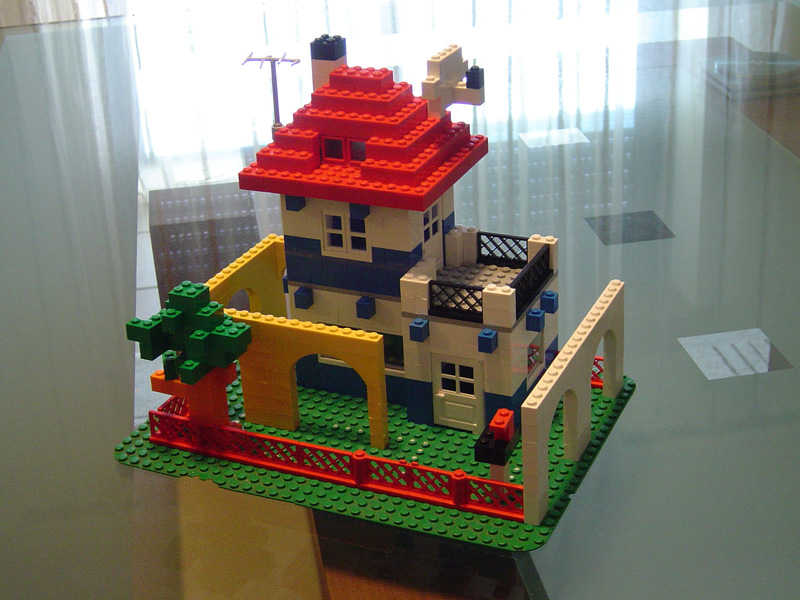 house001_01.jpg