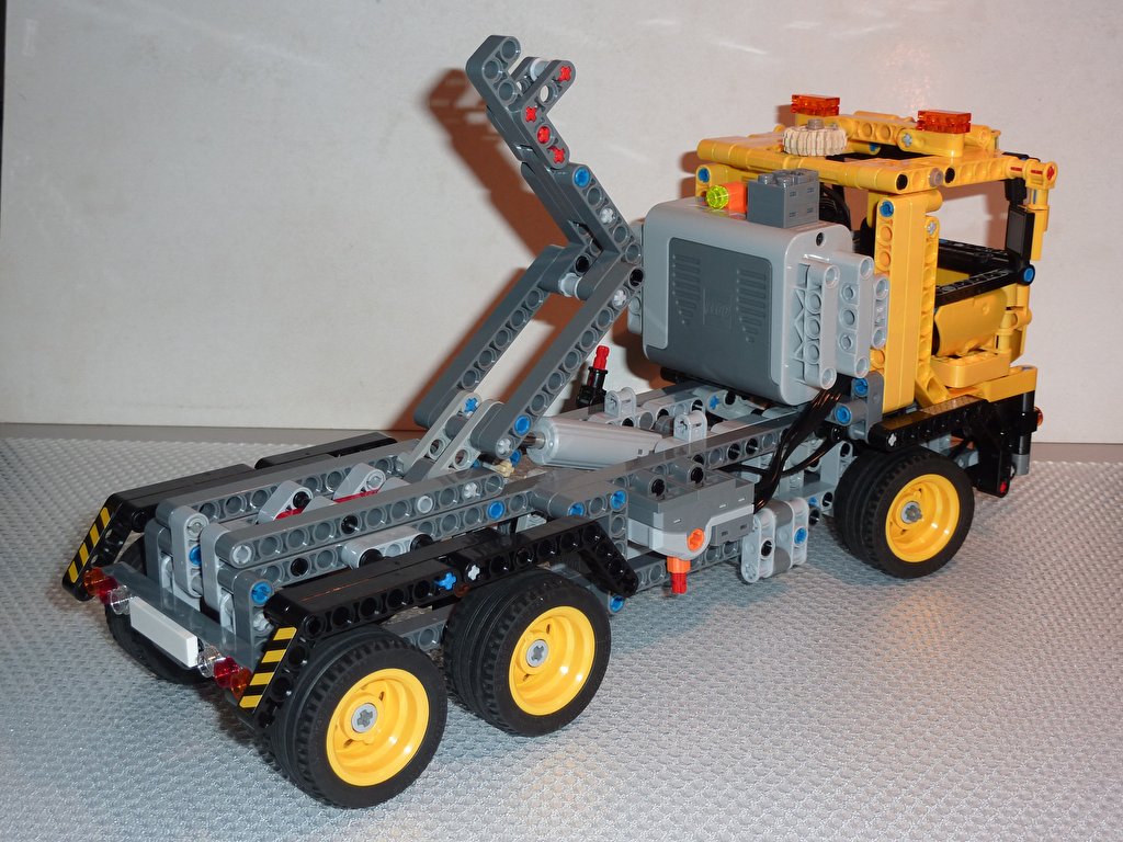 lego8052_mod_13.jpg