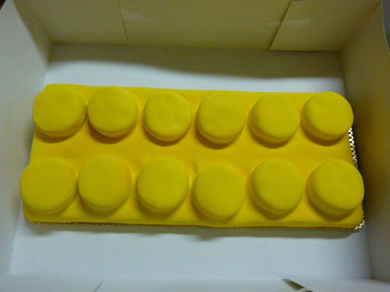 lego_cake_01.jpg