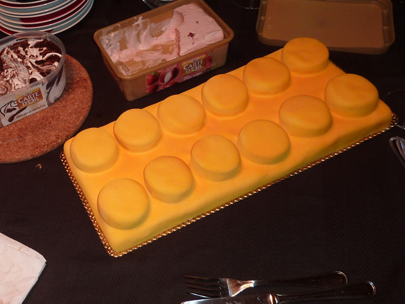 lego_cake_03.jpg