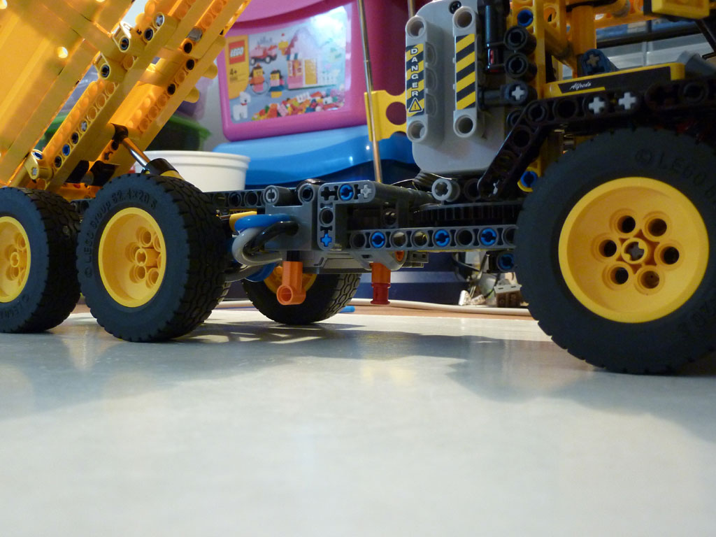 lego8264_mod_v1_07.jpg