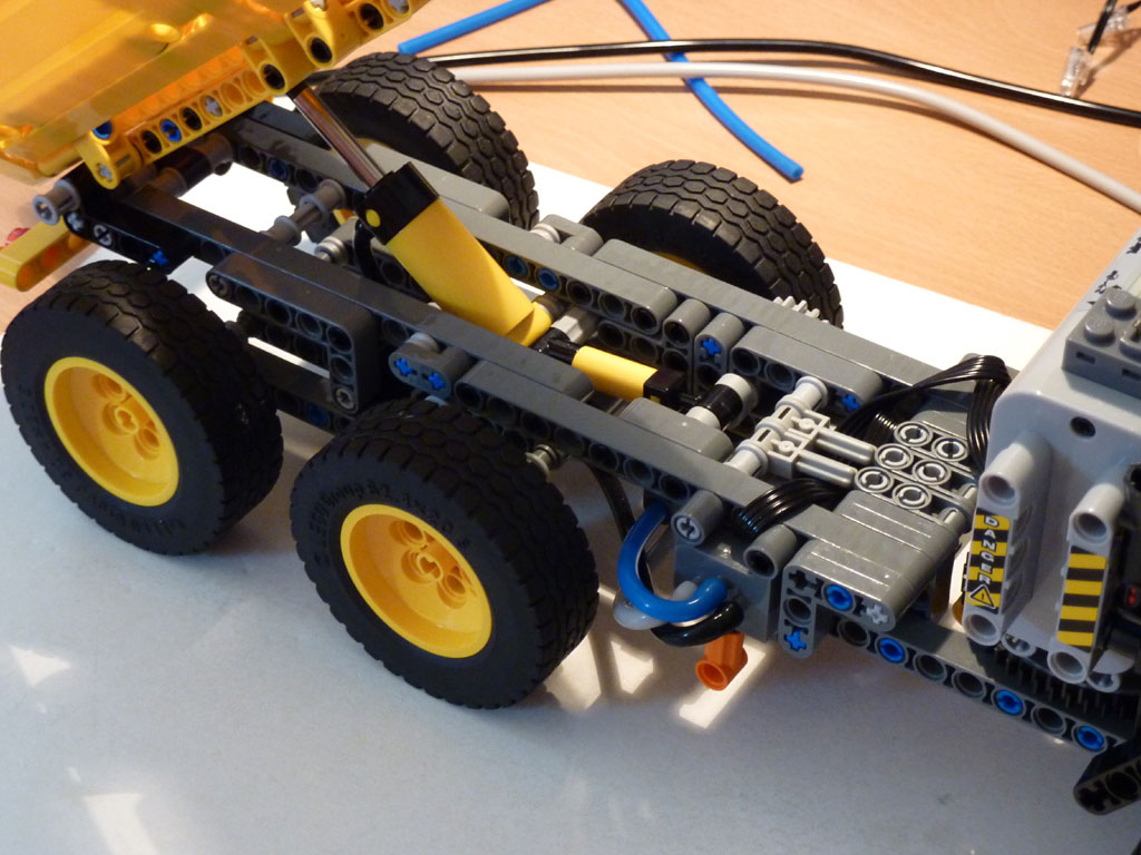 lego8264_mod_v1_08.jpg