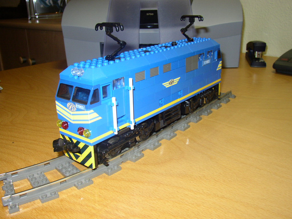 blue-train_4.jpg