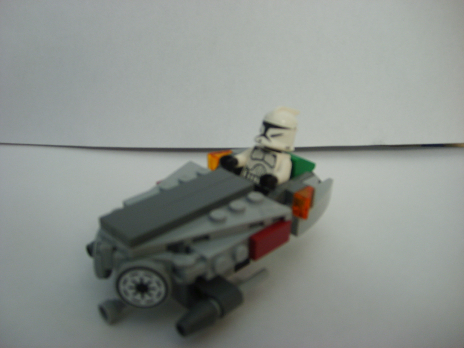 clone_landspeeder.jpg