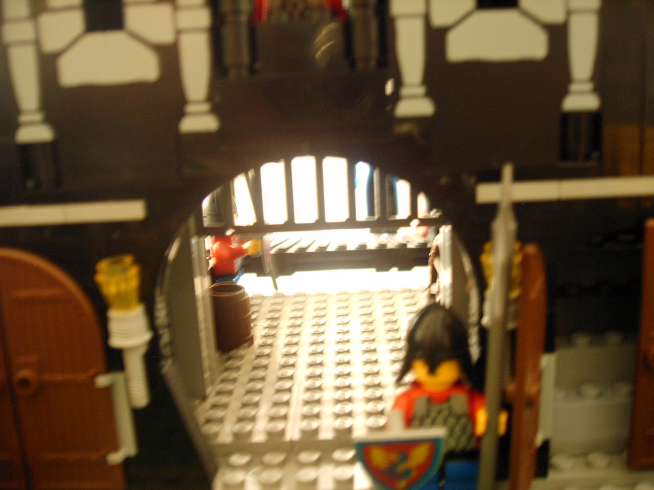 detail_castle_entrance_inside.jpg