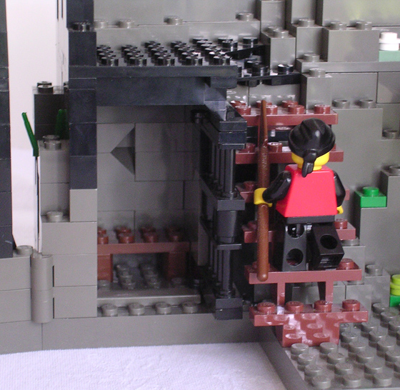 inner05-jail.jpg