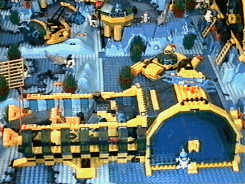 maincenter0.jpg