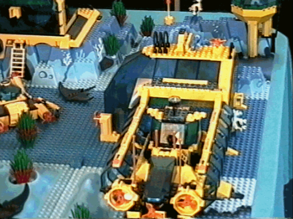 maincenter2.jpg