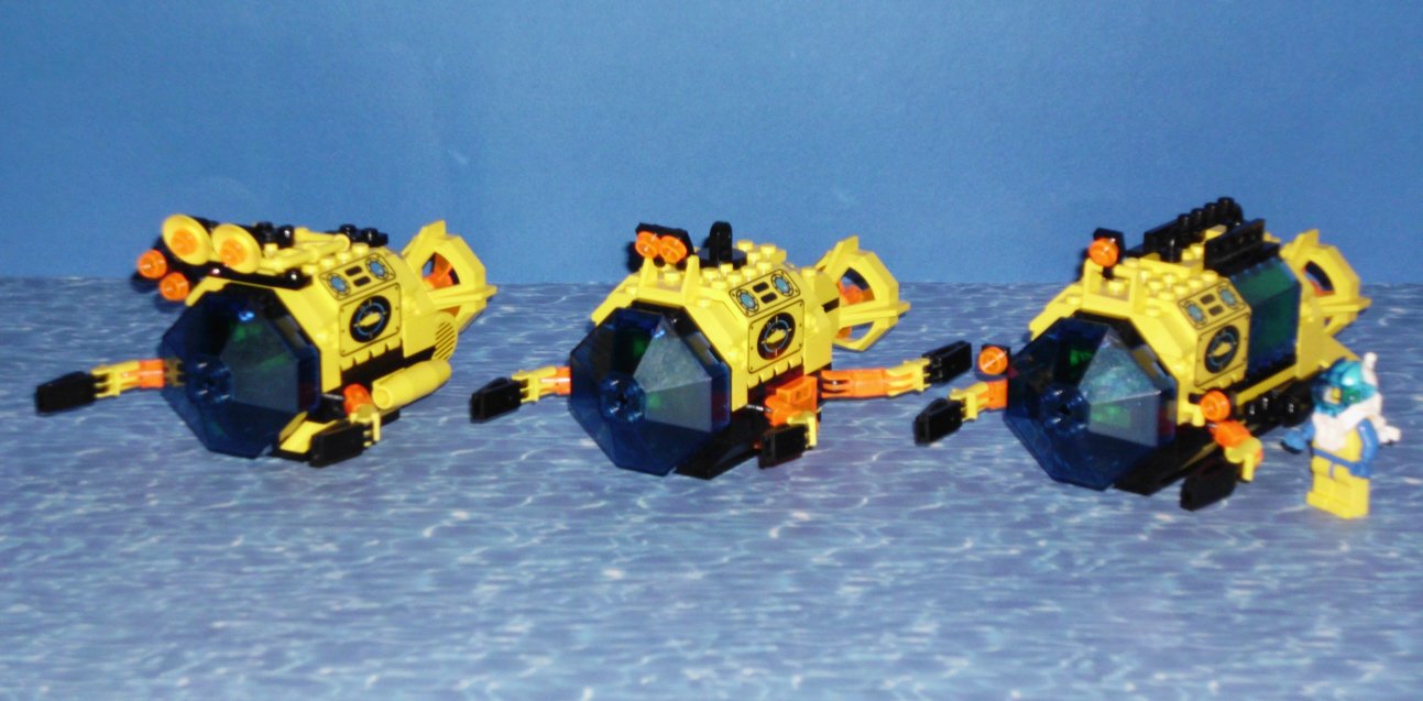 0110-diver-3models.jpg