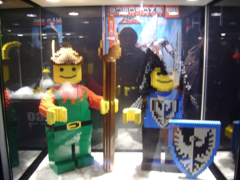 minifigs2.jpg