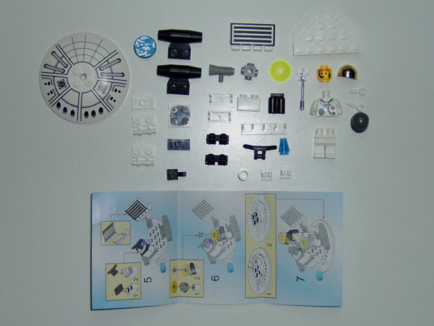 brick_space_series_4_box_505_parts.jpg