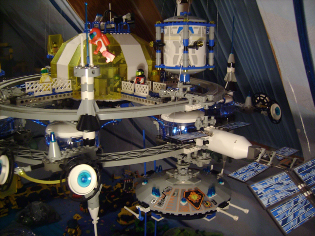 06_spacecenter.jpg