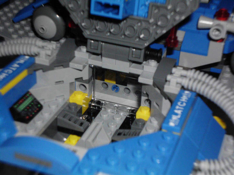 0180cockpit2.jpg